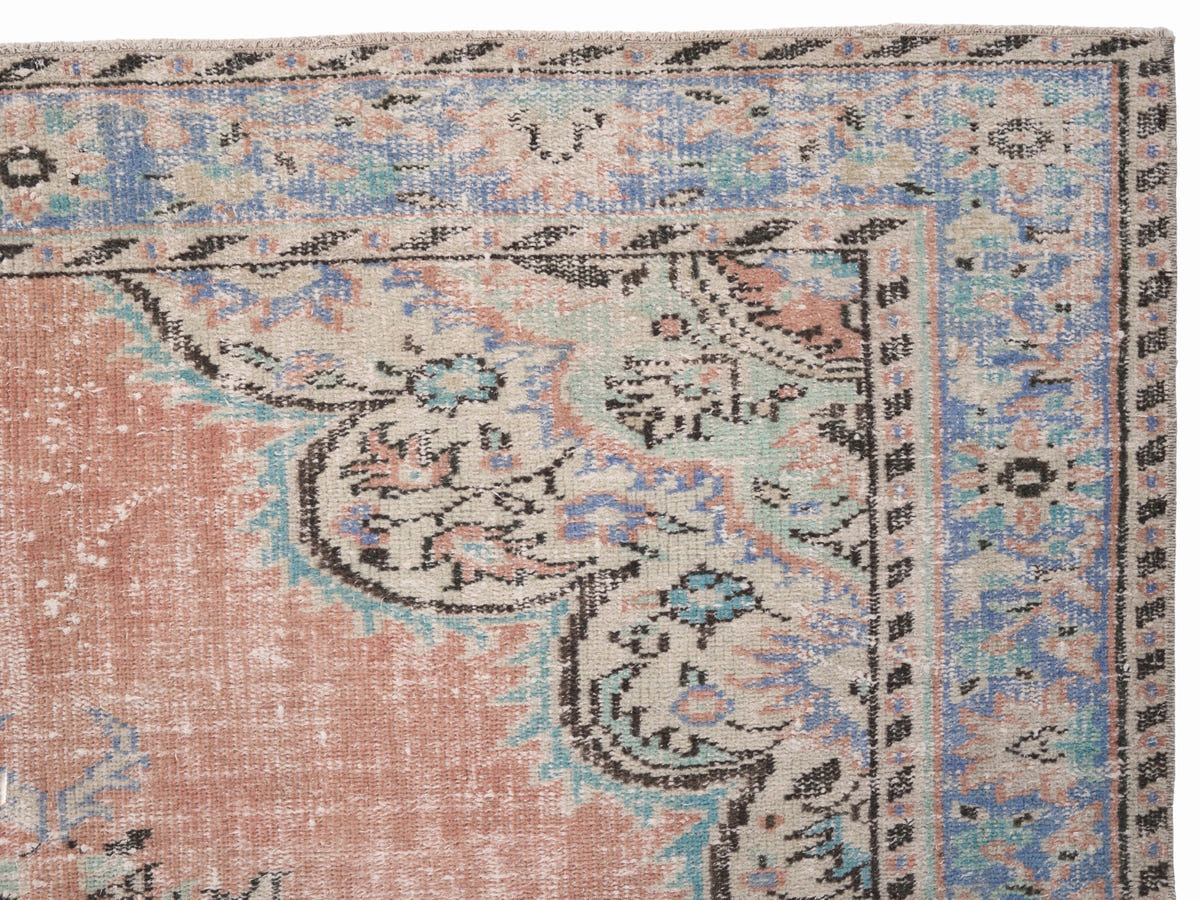 8127, Turkish Manisa Area Rug