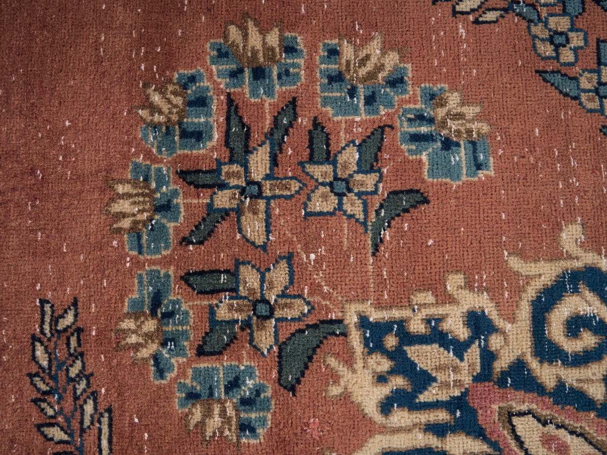 9025, Persian Kerman Oversized Rug