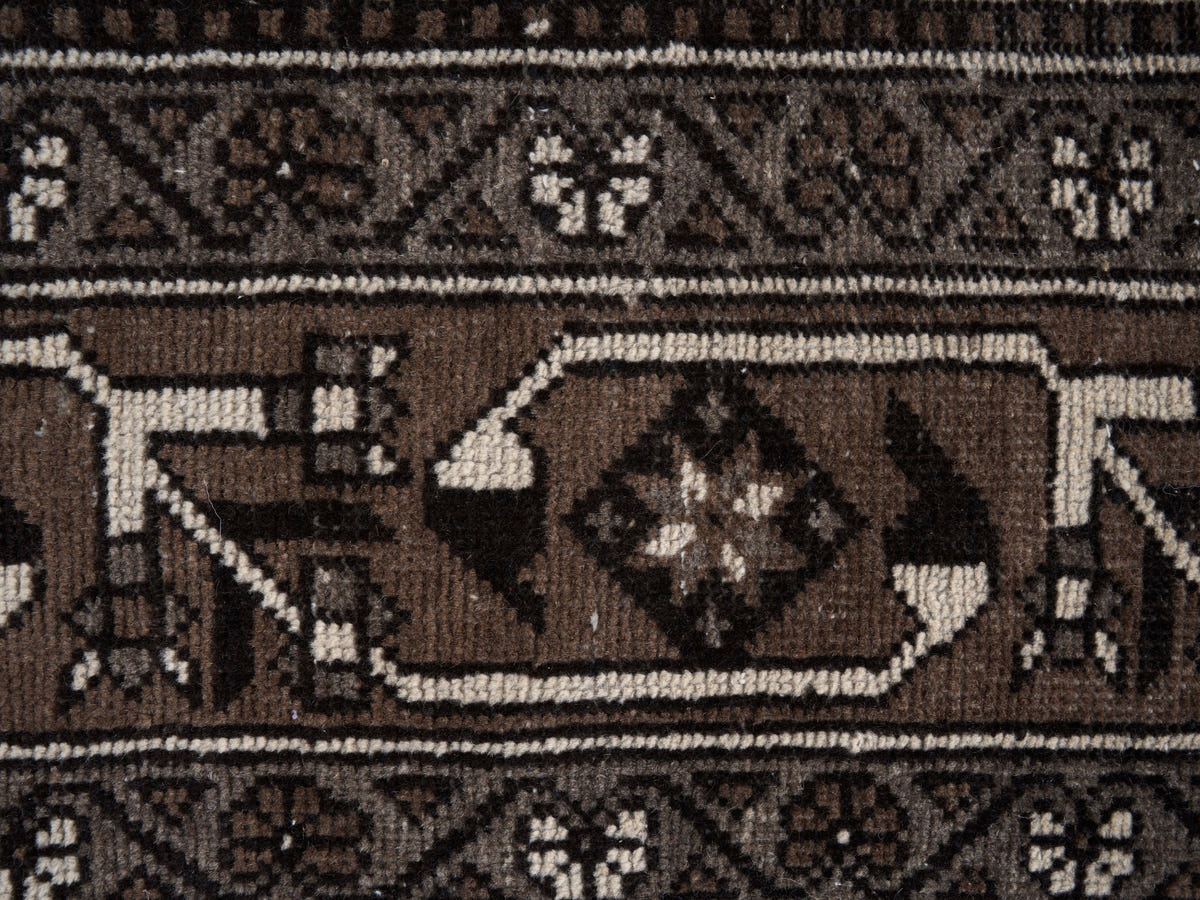 9010, Persian Ferdos Oversized Rug