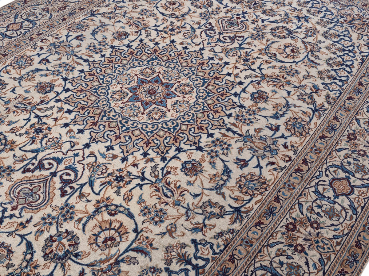 9005, Persian Kashan Oversized Rug