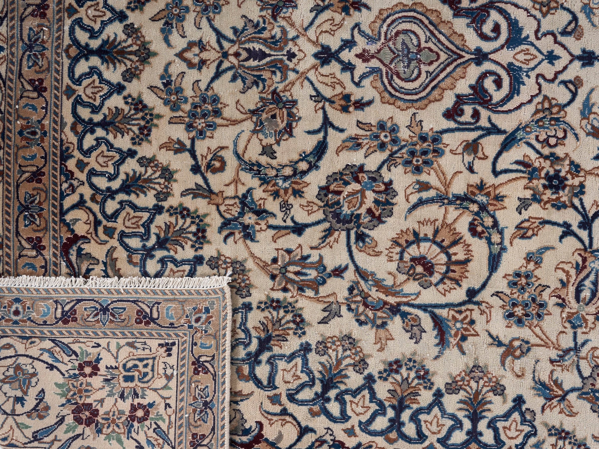 9005, Persian Kashan Oversized Rug