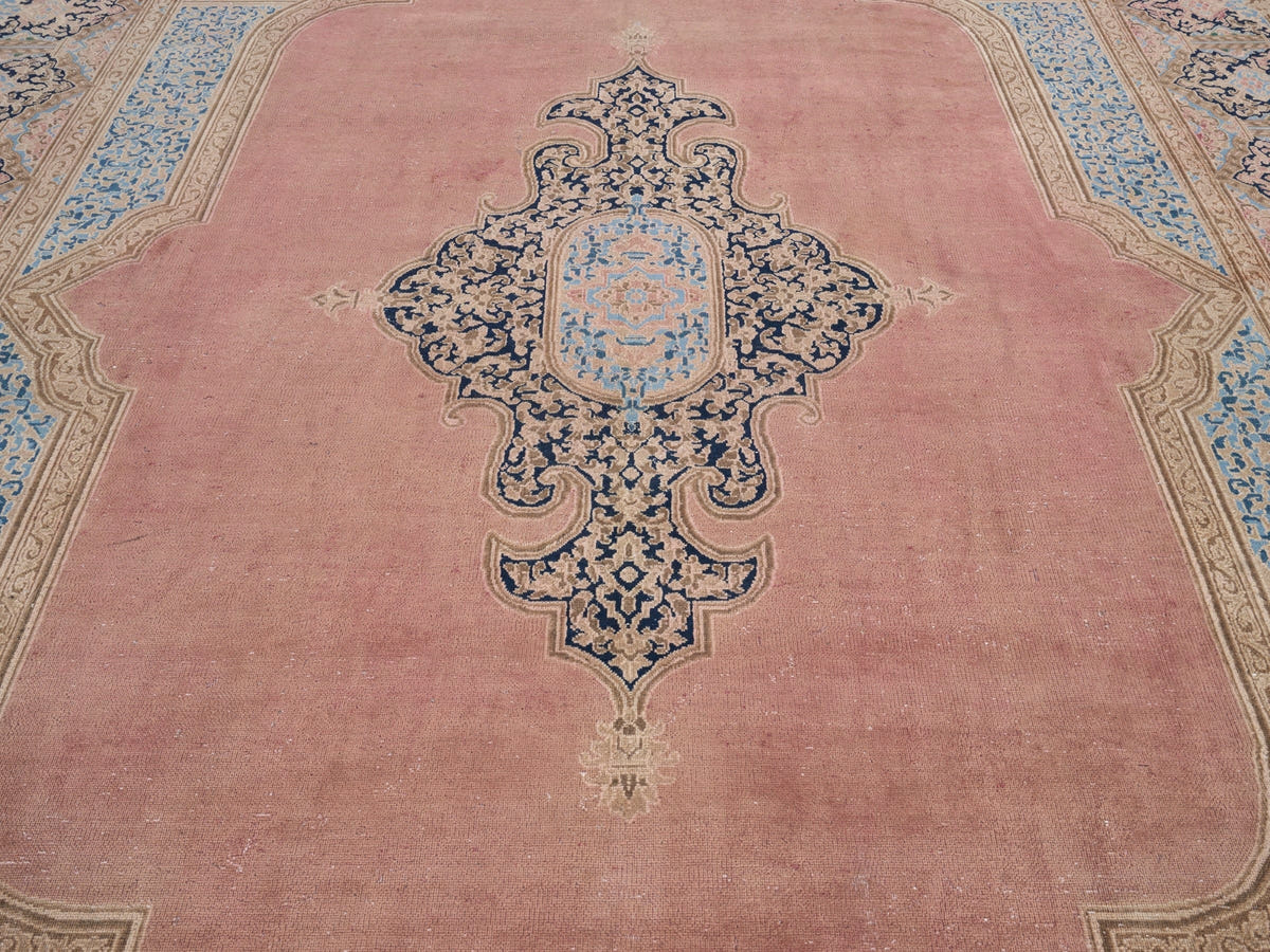 9033, Persian Kerman Oversized Rug