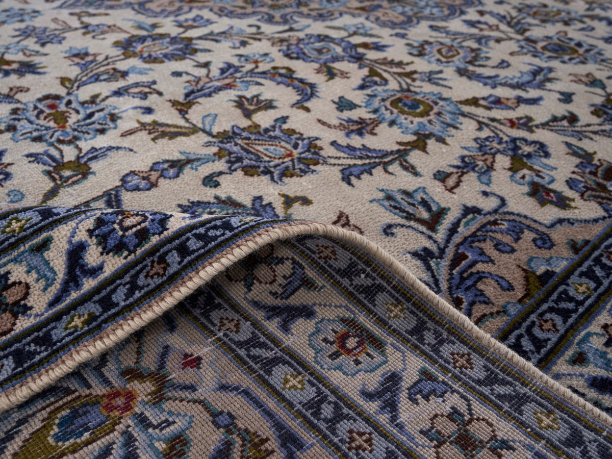 9018, Persian Kashan Oversized Rug