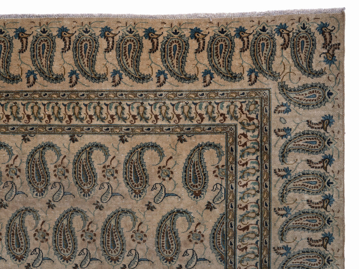 9016, Persian Kashan Oversized Rug