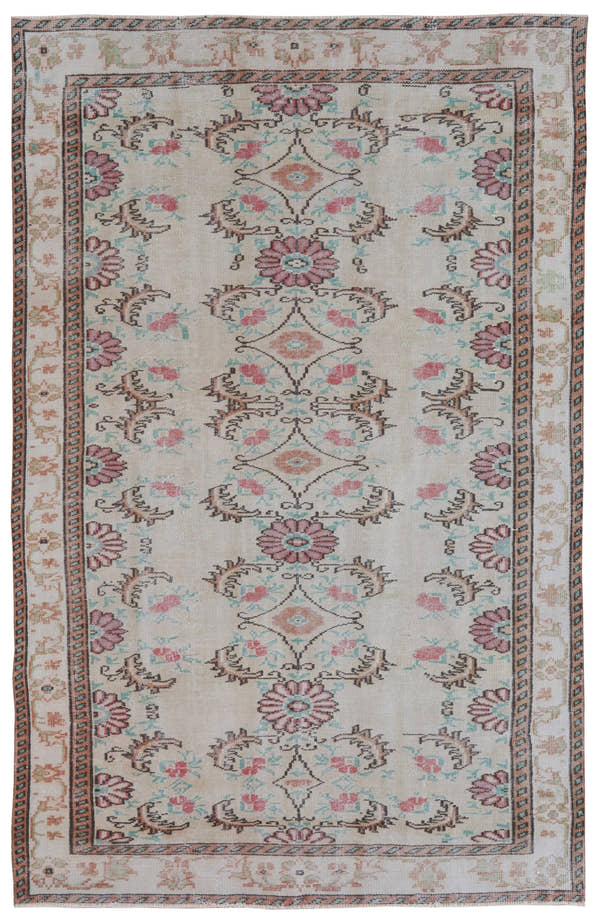 8122, Turkish Manisa Area Rug