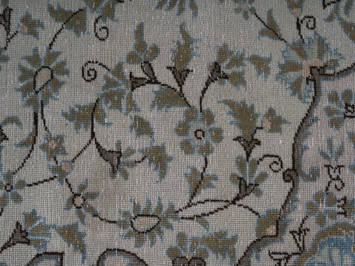 8984, Persian Kashan Oversized Rug