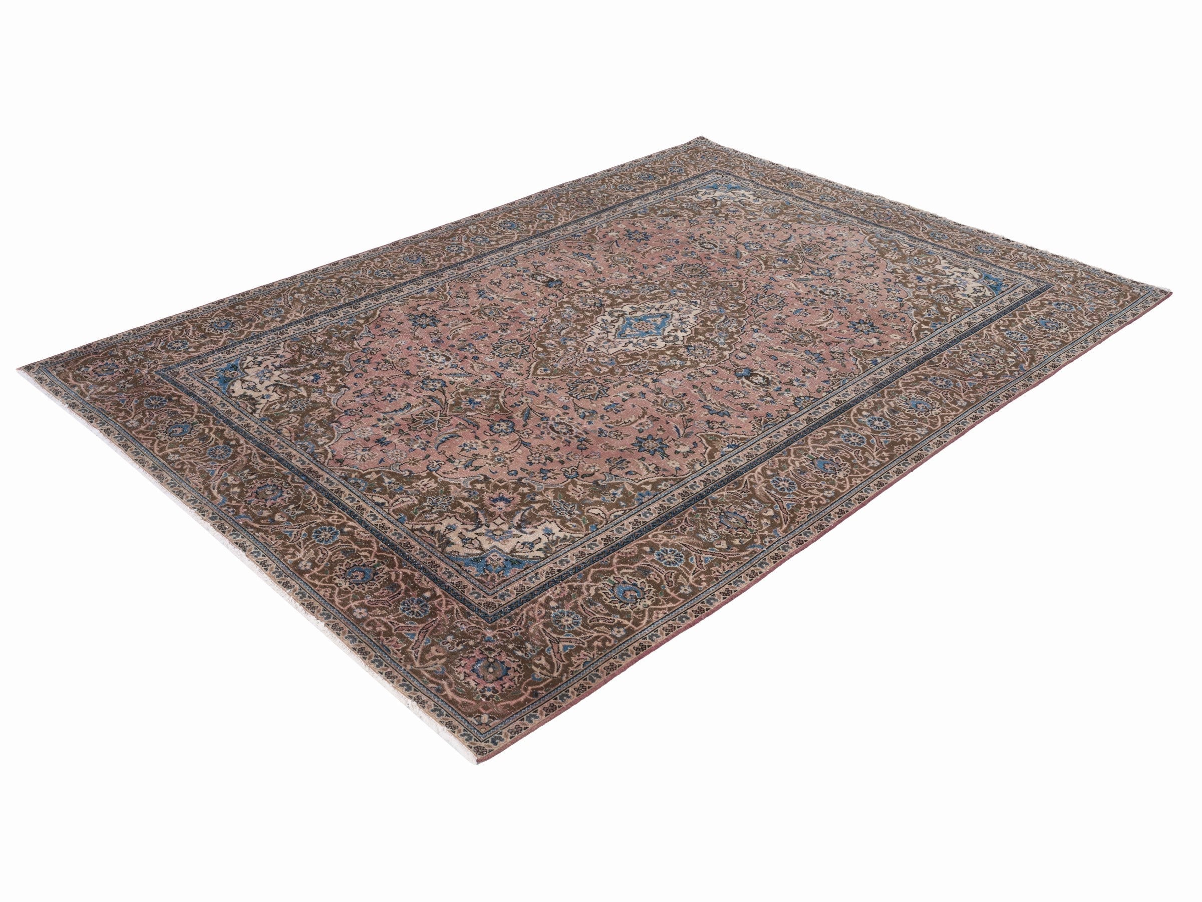 Persian Kashan oversized rug in dusty rose and antique gold, view 3 of 15