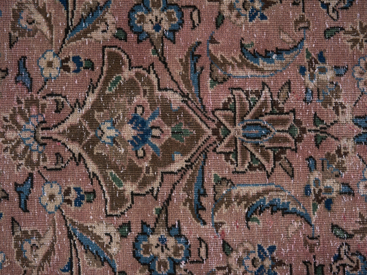 9038, Persian Kashan Oversized Rug
