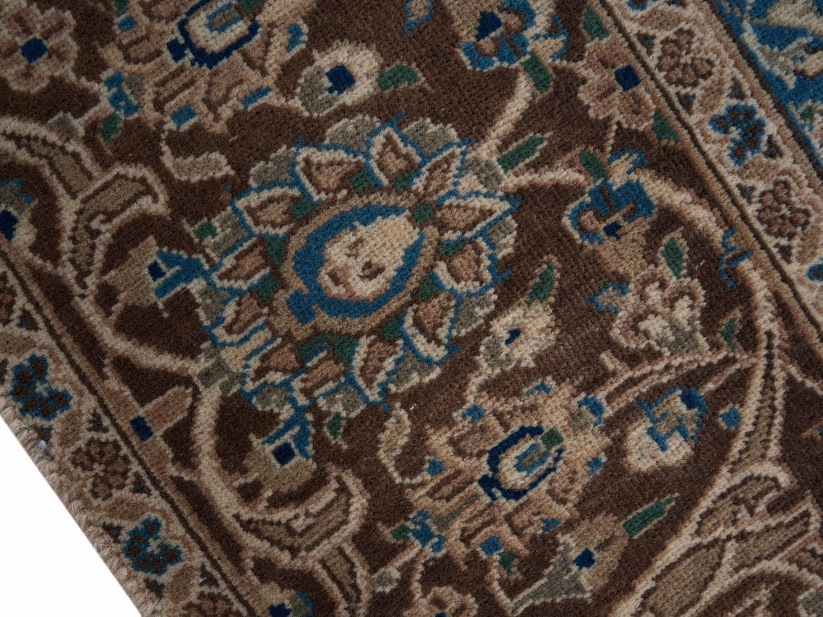 8998, Persian Kashan Oversized Rug