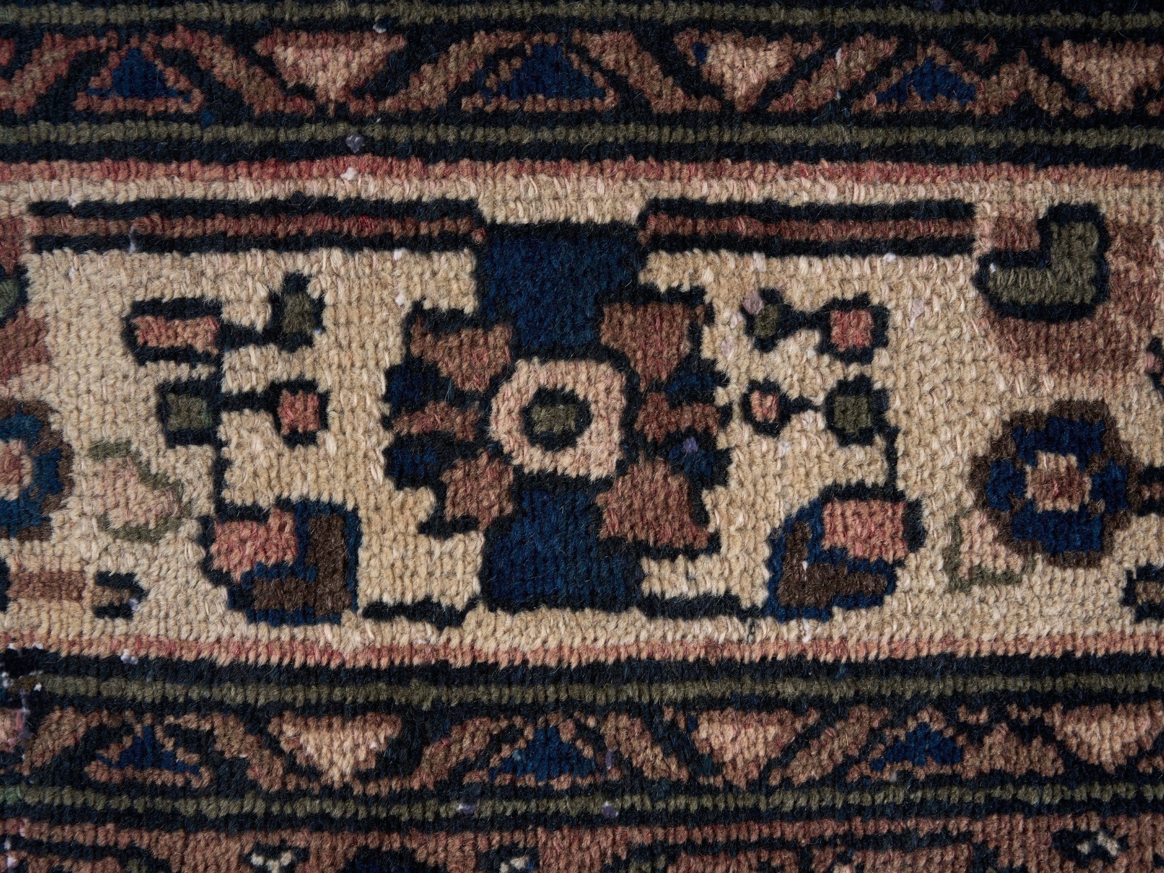 Persian Hamedan oversized rug in dusty rose and off-white, view 8 of 15