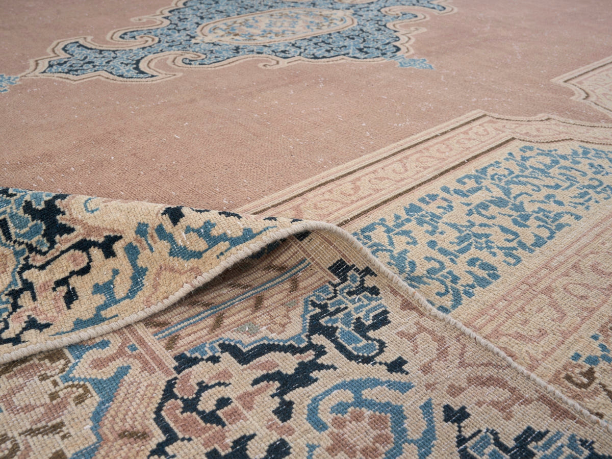9035, Persian Kerman Oversized Rug