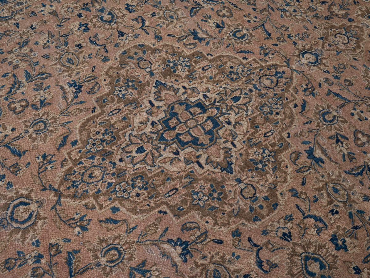 9027, Persian Kashan Oversized Rug