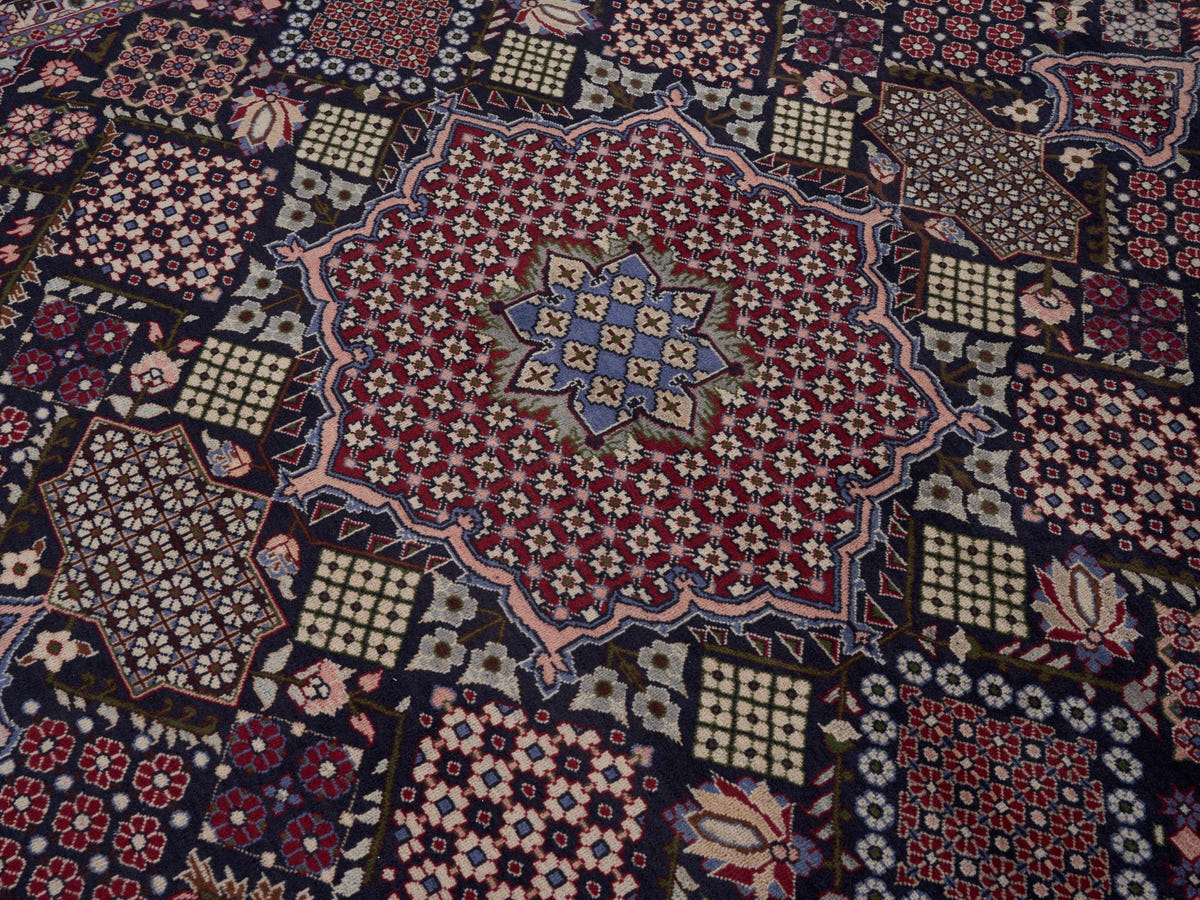 9048, Persian Najafabad Oversized Rug