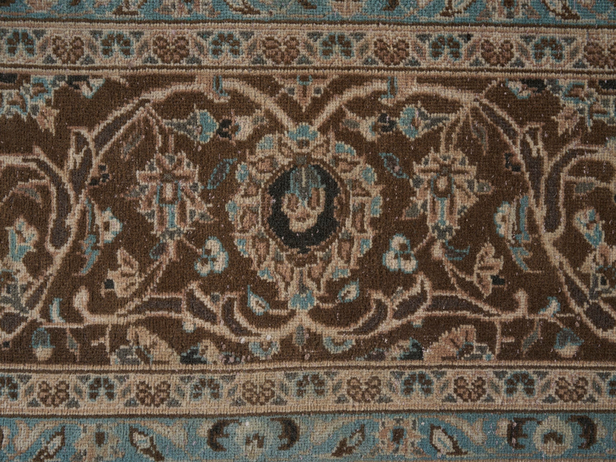 9001, Persian Kashan Oversized Rug