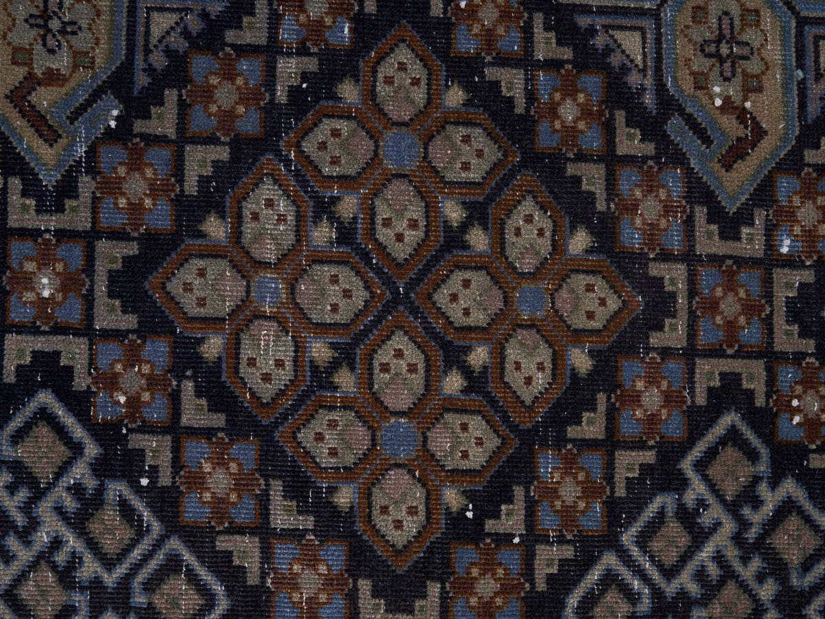 8968, Persian Najafabad Oversized Rug