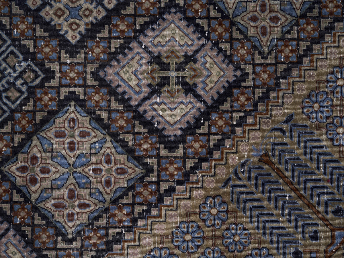 8968, Persian Najafabad Oversized Rug