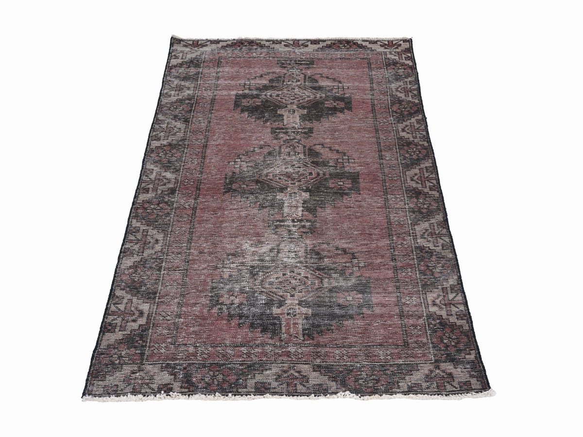 8920, Persian Ferdos Area Rug