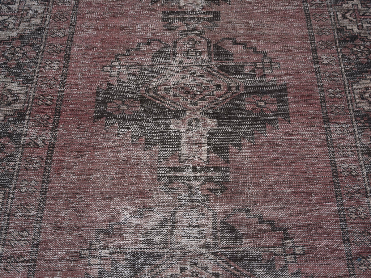 8920, Persian Ferdos Area Rug
