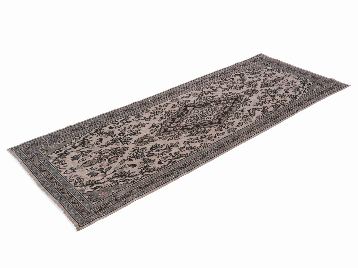 8905, Persian Hamadan Runner Rug