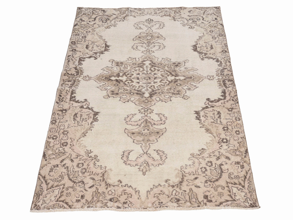 8004, Turkish Isparta Area Rug