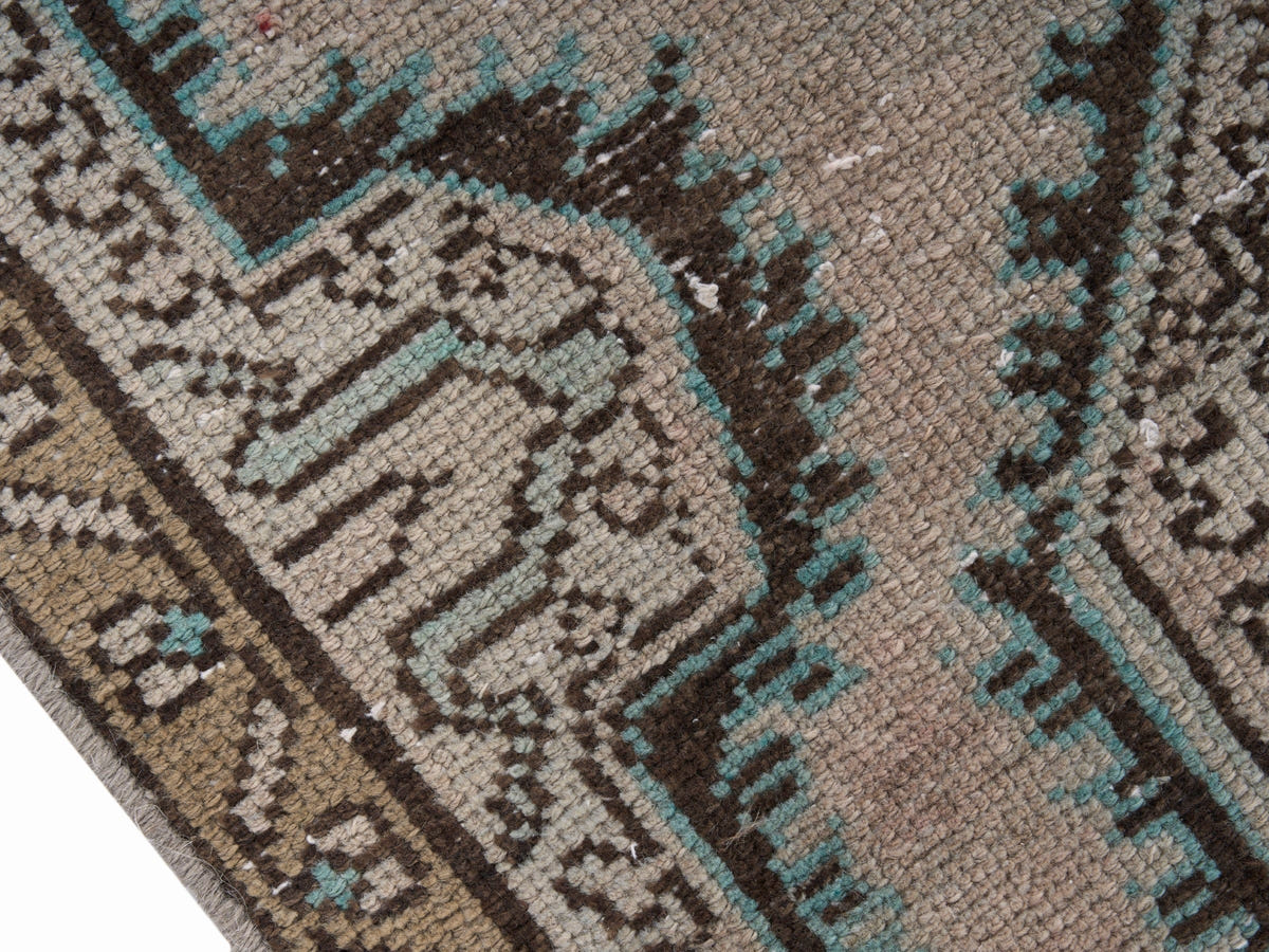 8963, Persian Hamadan Area Rug