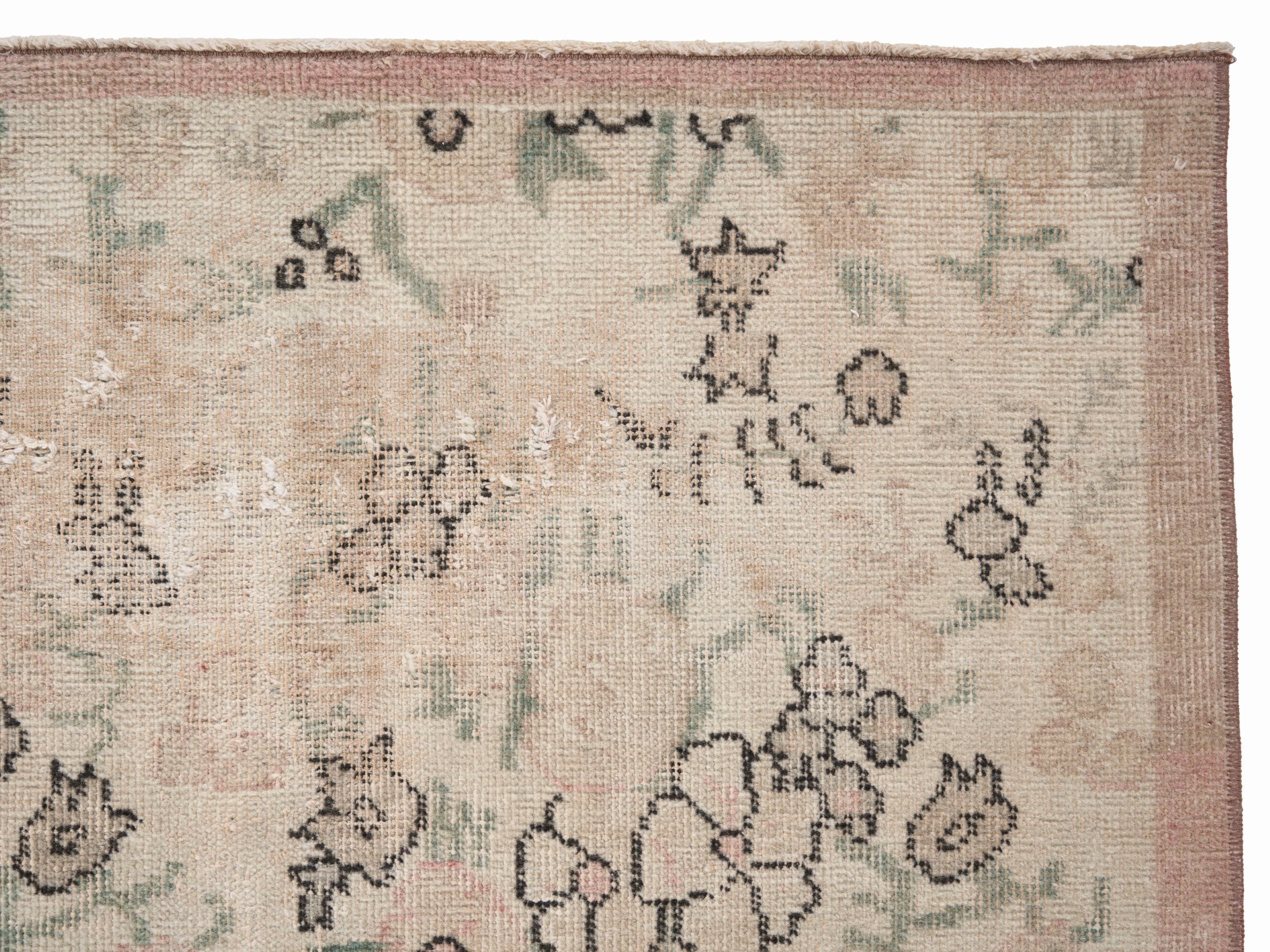 Turkish Isparta accent rug in cream and muted pink, view 8 of 10