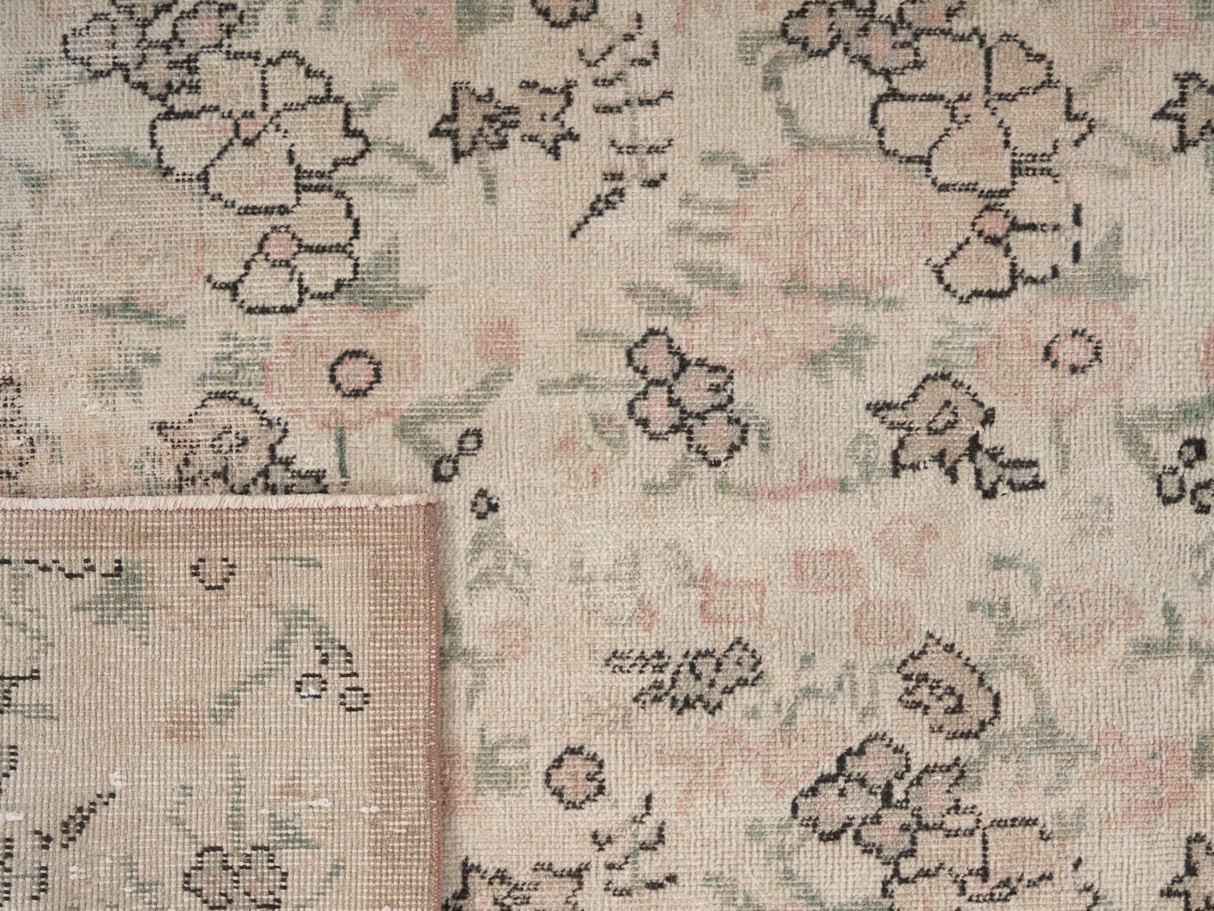 Turkish Isparta accent rug in cream and muted pink, view 10 of 10