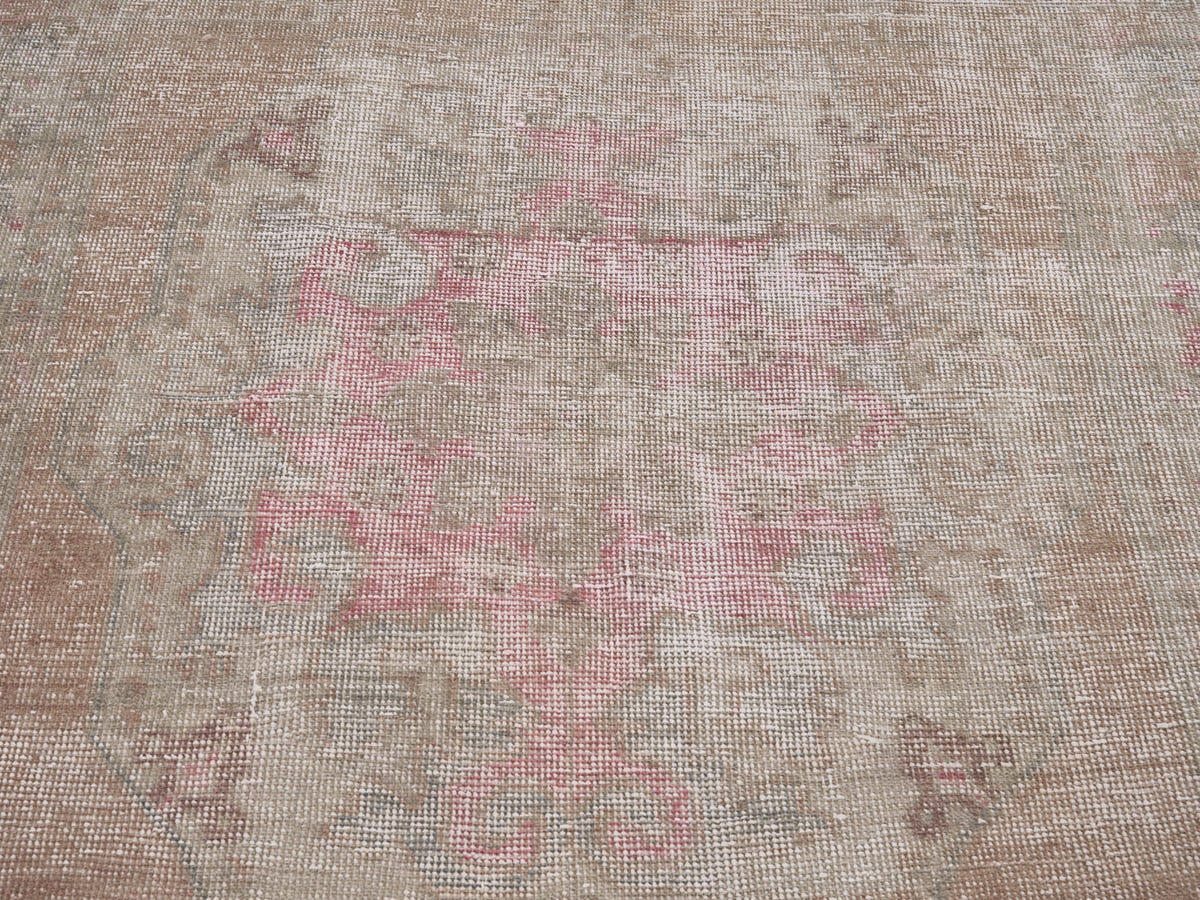 8886, Turkish Anatolian Area Rug