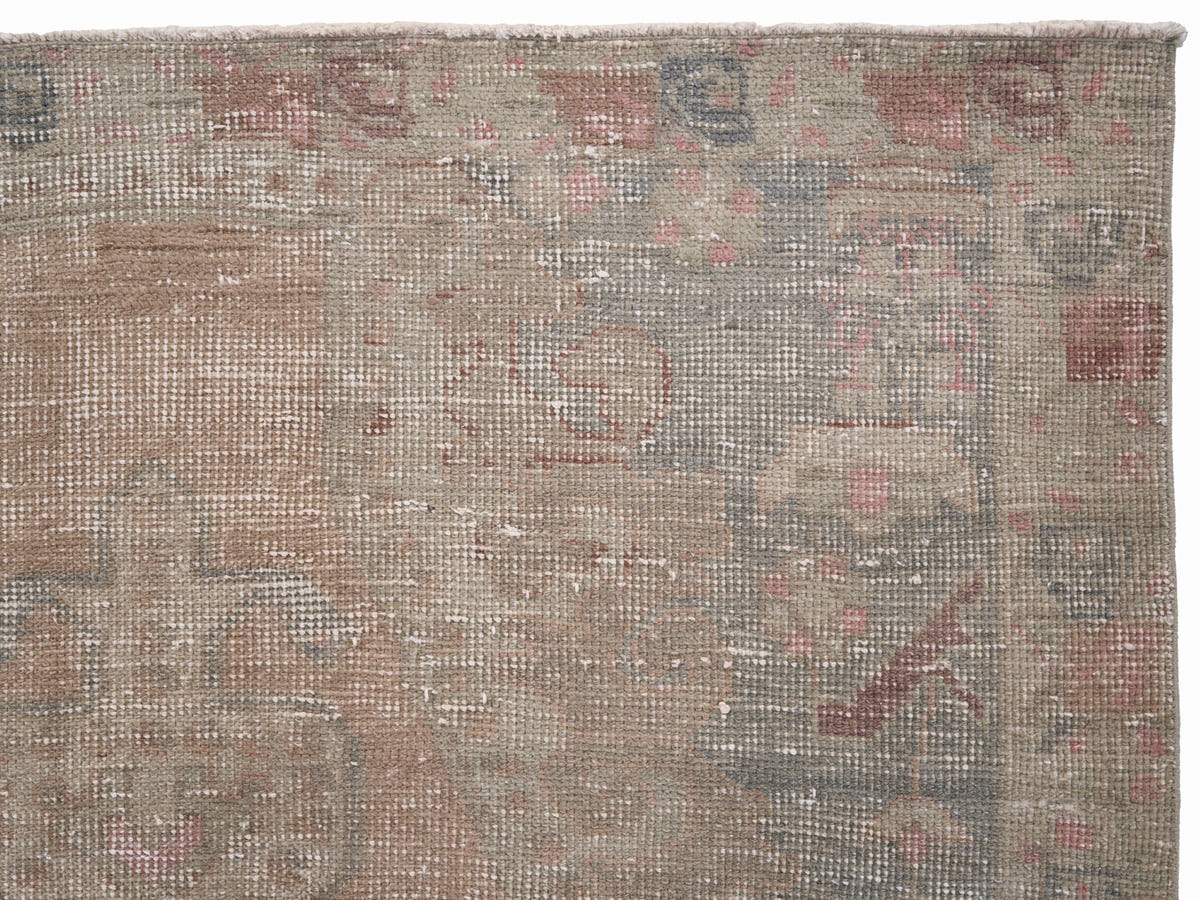 8886, Turkish Anatolian Area Rug
