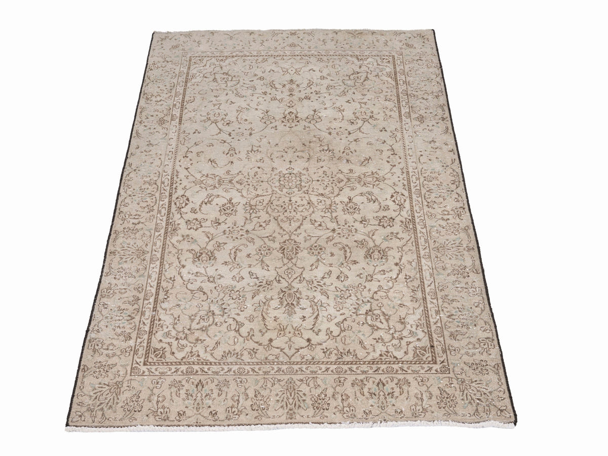 8927, Persian Kashan Area Rug