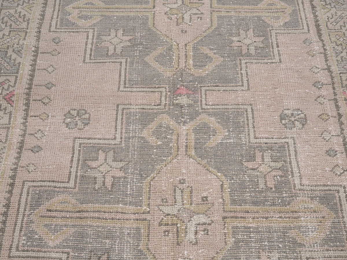 8884, Turkish Anatolian Area Rug