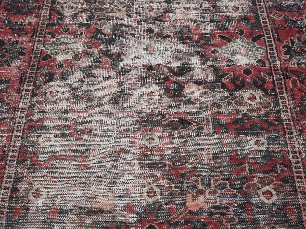 8930, Persian Ferdos Area Rug