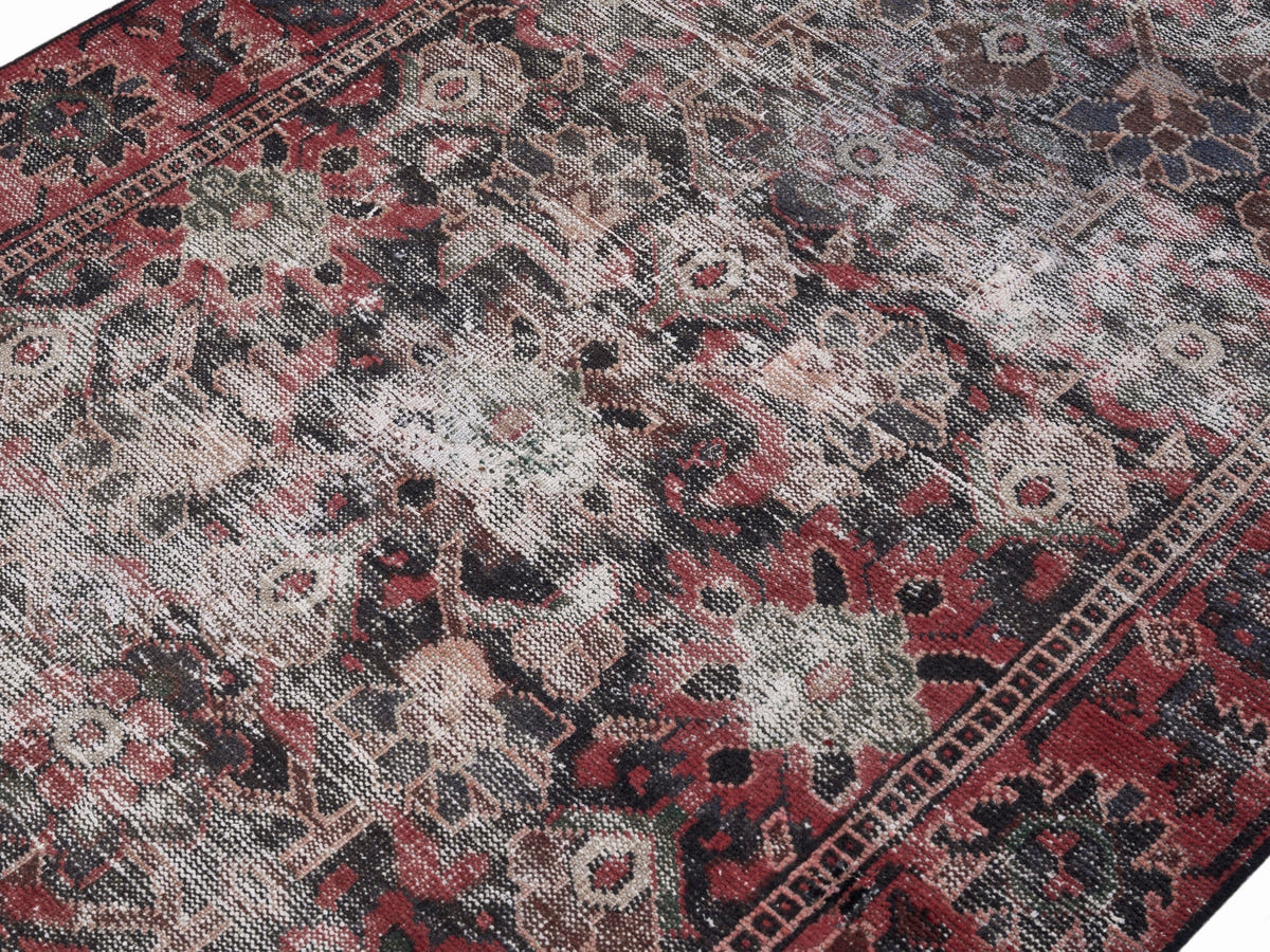 8930, Persian Ferdos Area Rug