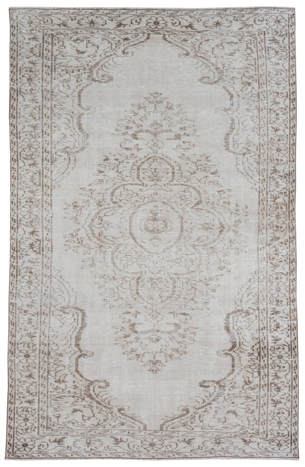 8212, Turkish Manisa Area Rug