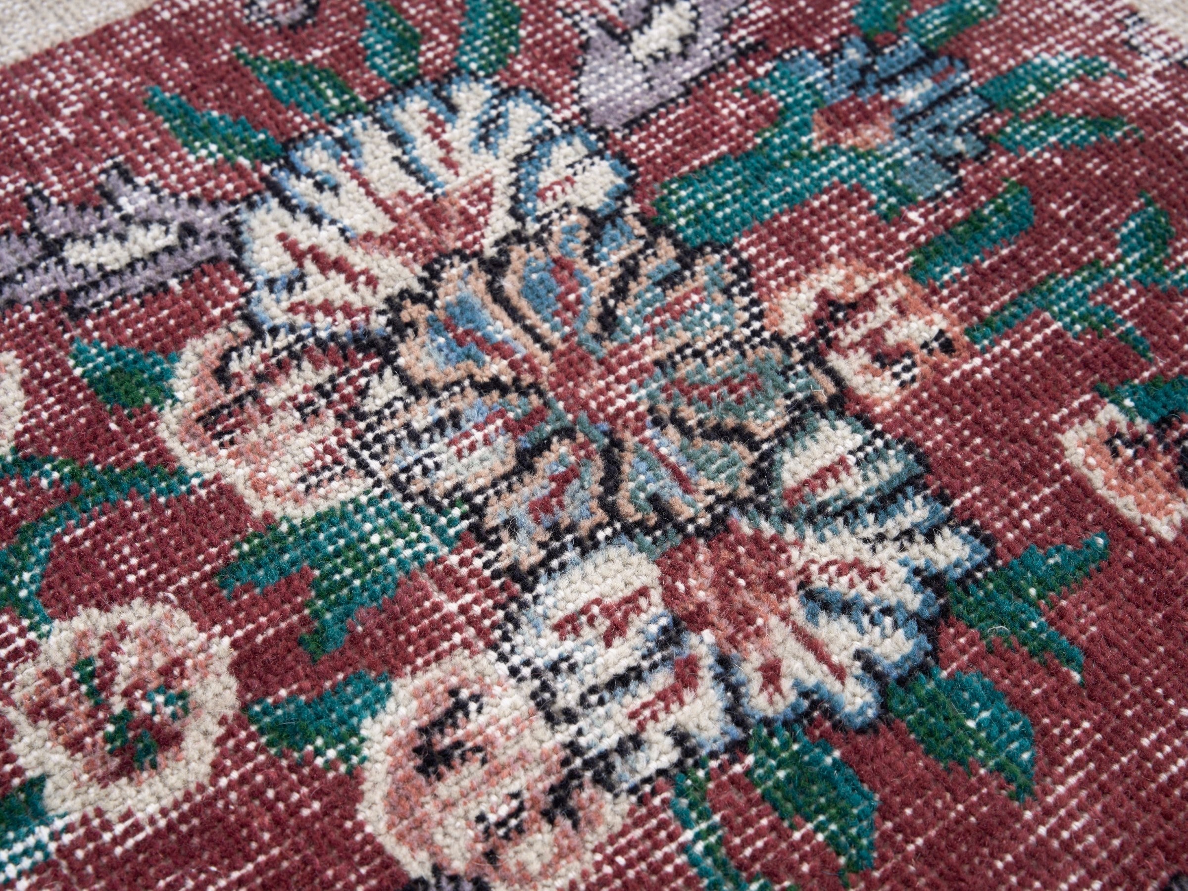 Turkish Isparta accent rug in burgundy and off-white, view 7 of 10