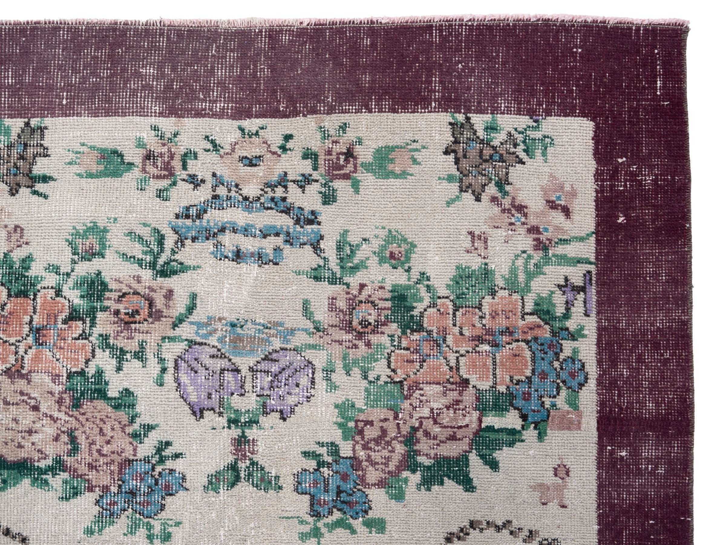Turkish Isparta accent rug in cream and muted pink, view 8 of 10