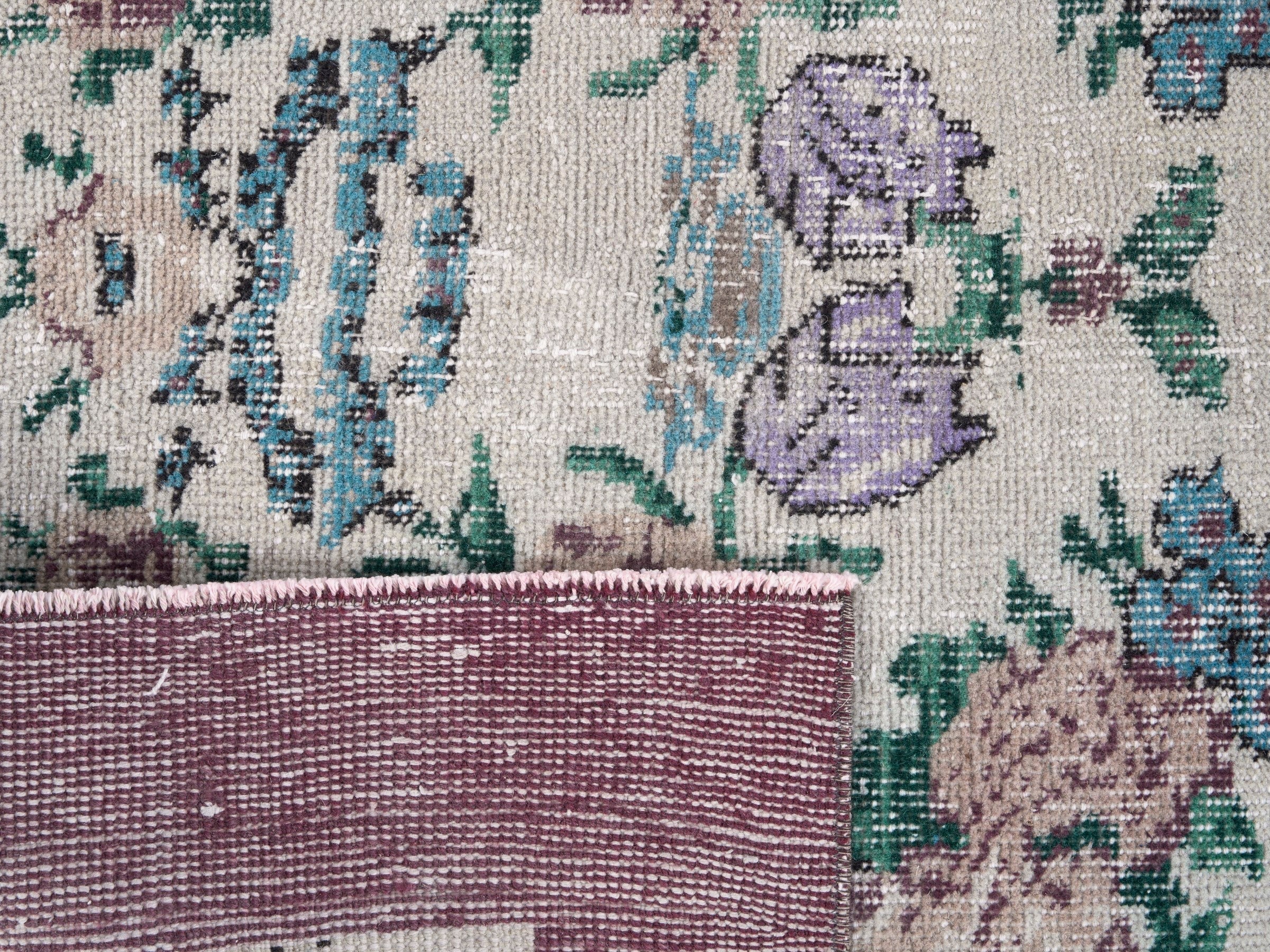 Turkish Isparta accent rug in cream and muted pink, view 10 of 10