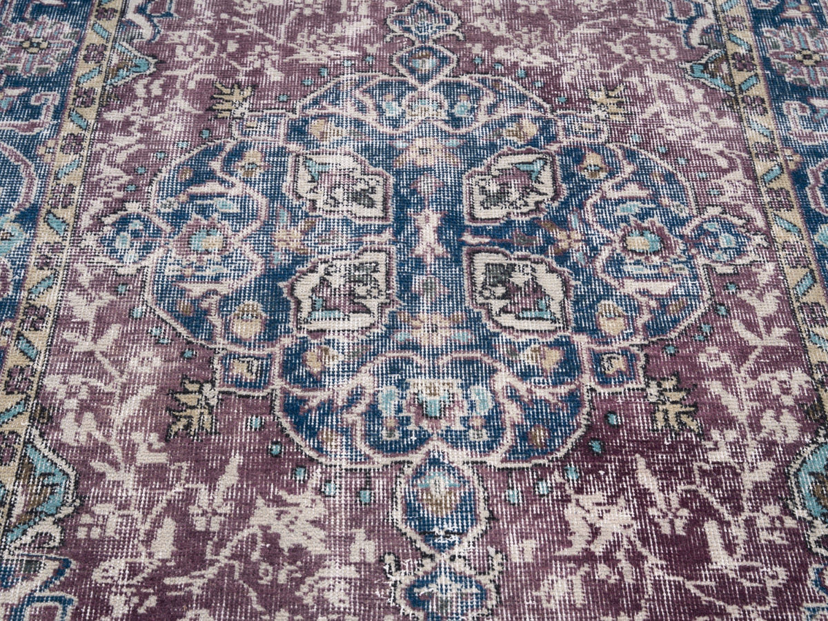8404, Turkish Isparta Area Rug