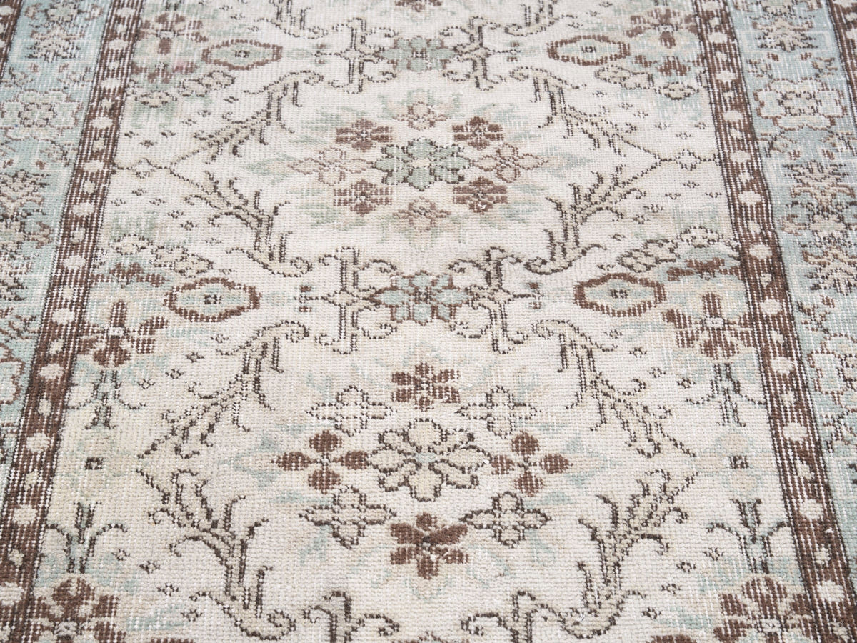 8401, Turkish Isparta Area Rug