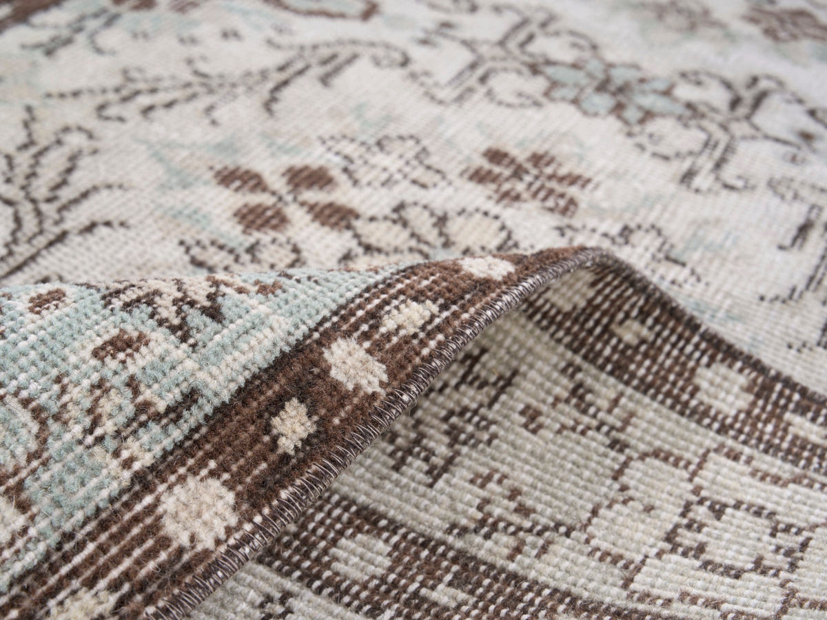 8401, Turkish Isparta Area Rug