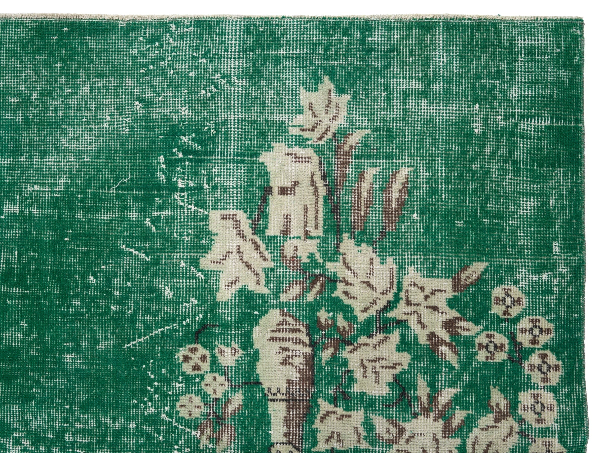 Turkish Isparta area rug in emerald and off-white, view 8 of 10