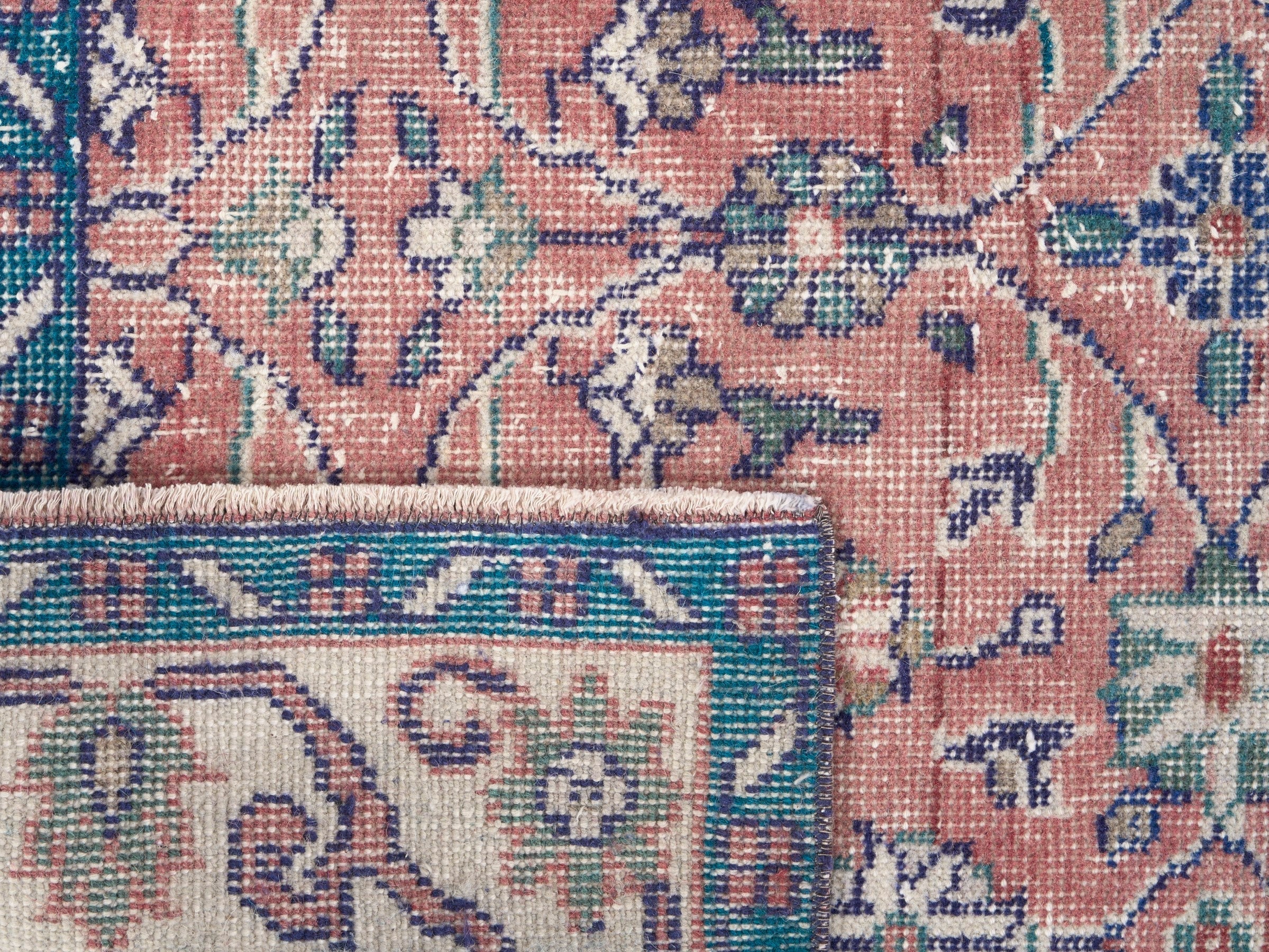 Turkish Isparta accent rug in rose and cream, view 10 of 10