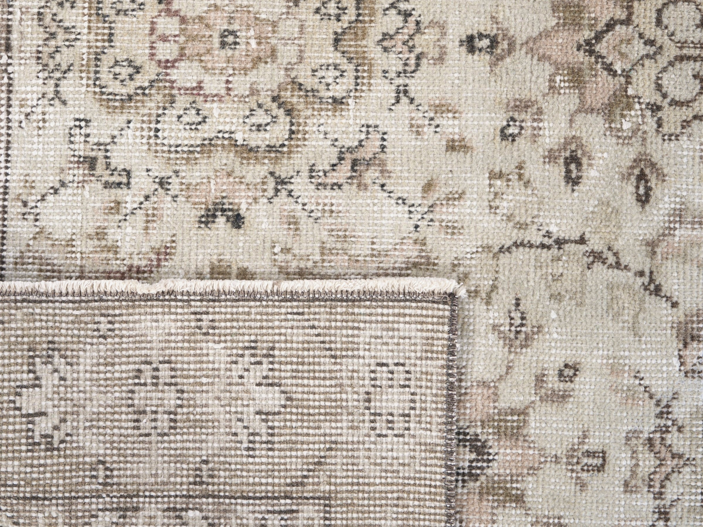 Turkish Isparta accent rug in ivory and greige, view 10 of 10