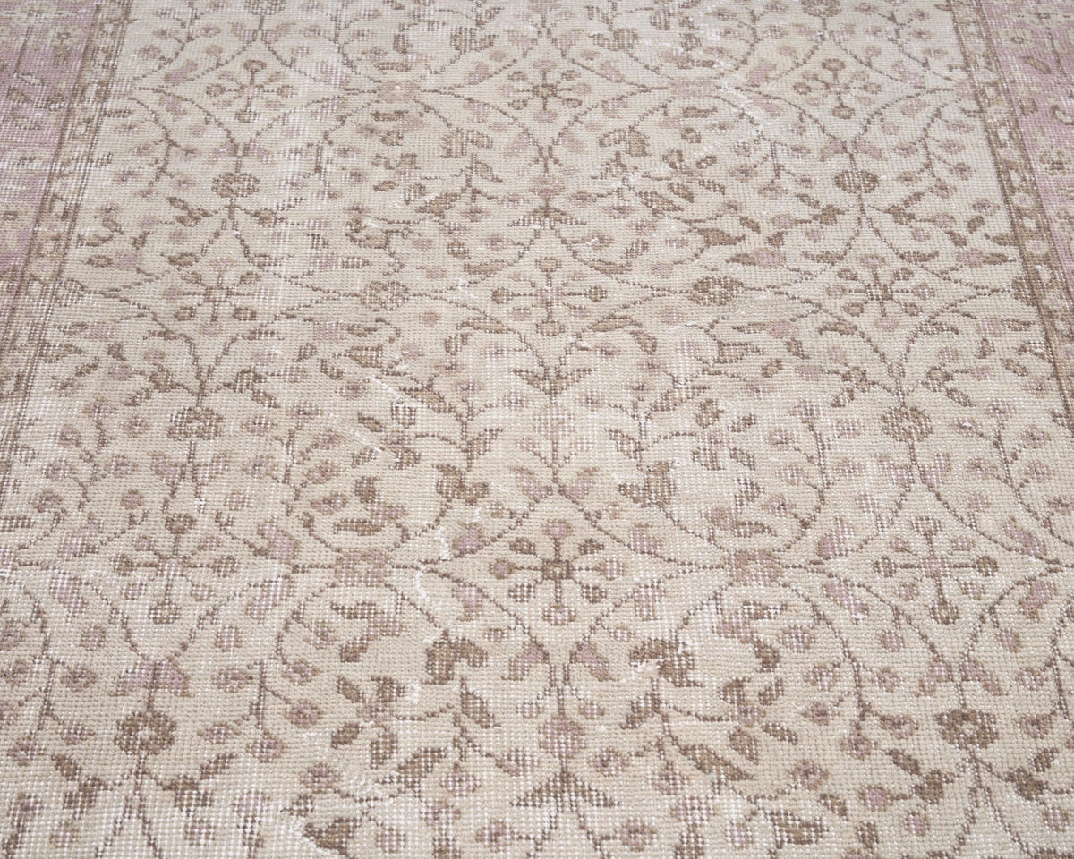 8340, Turkish Isparta Area Rug