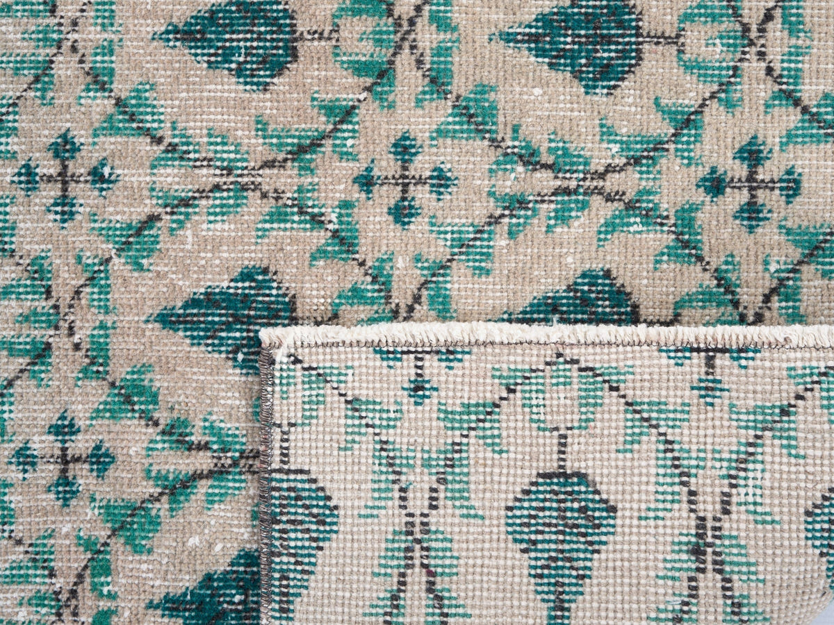 8335, Turkish Isparta Area Rug