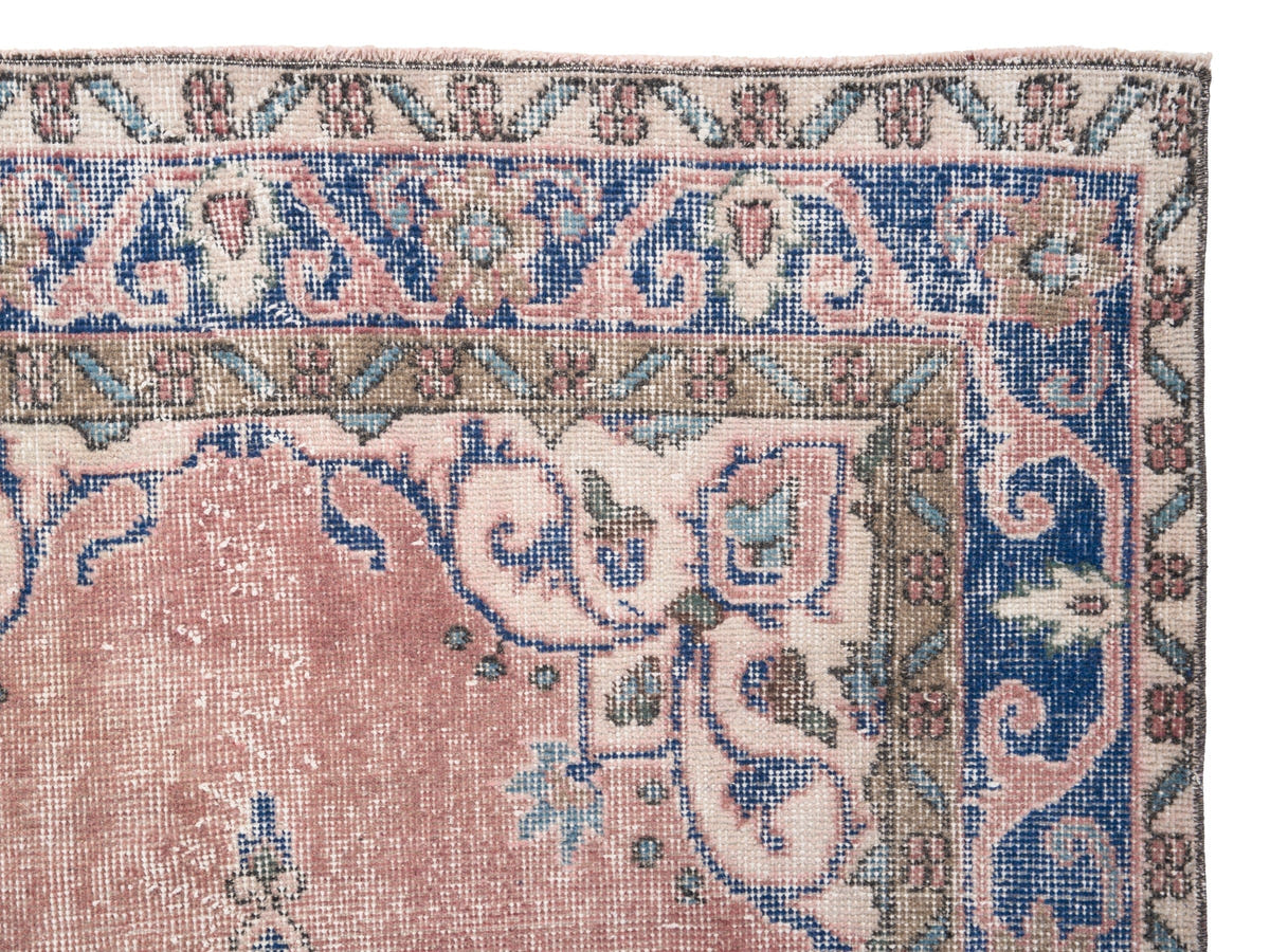 8326, Turkish Isparta Area Rug