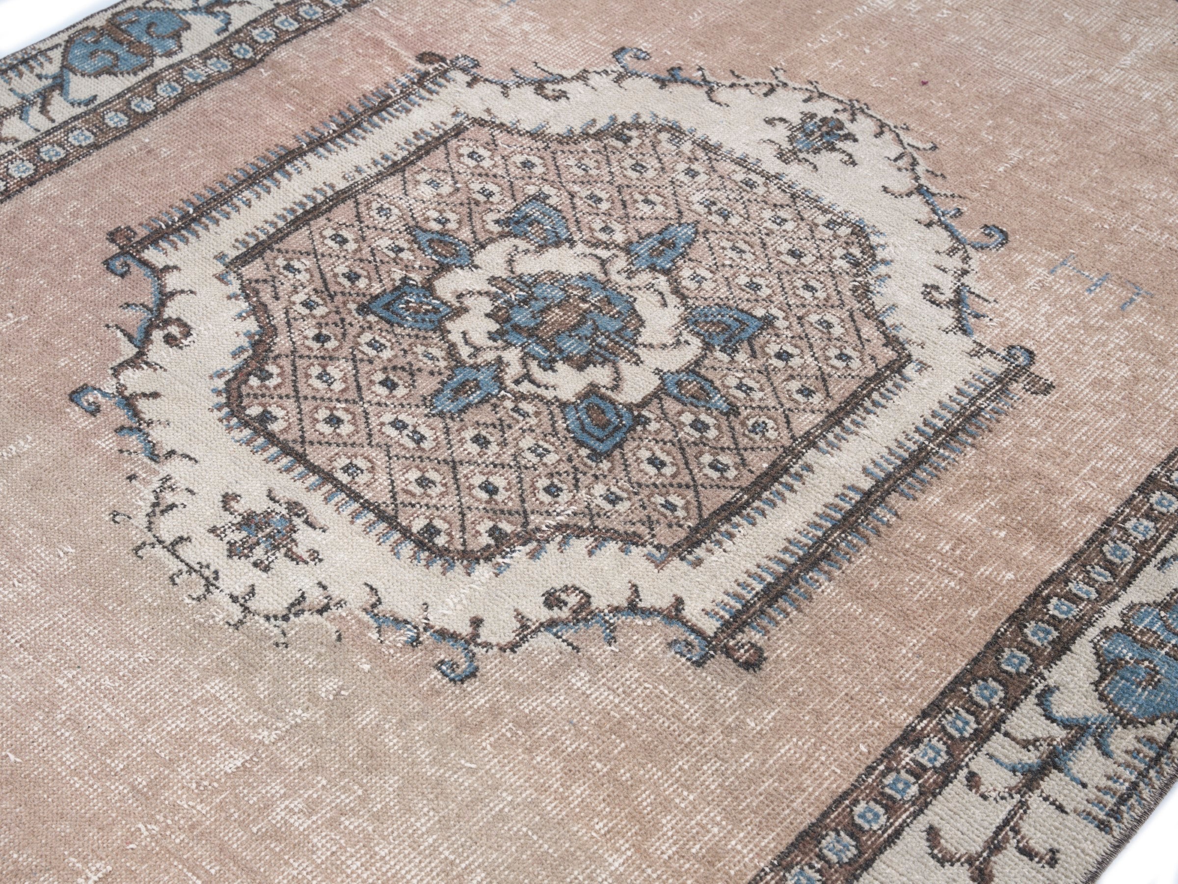 Turkish Isparta accent rug in muted pink and cream, view 5 of 9