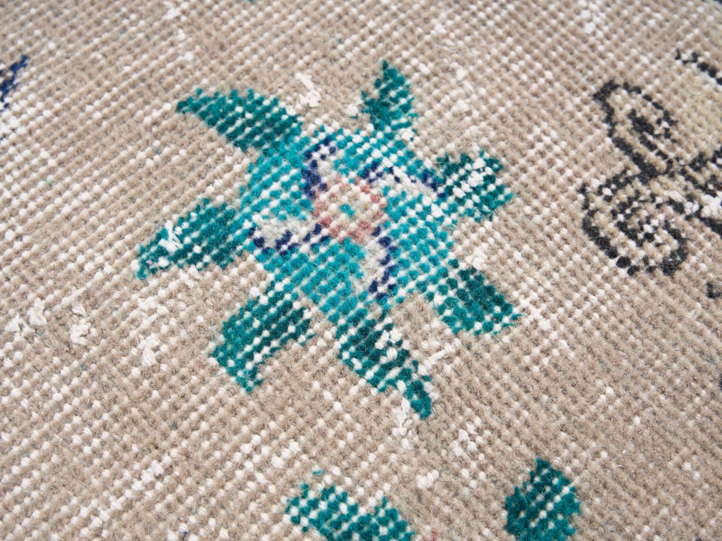 Turkish Isparta area rug in cream and turquoise, view 7 of 10