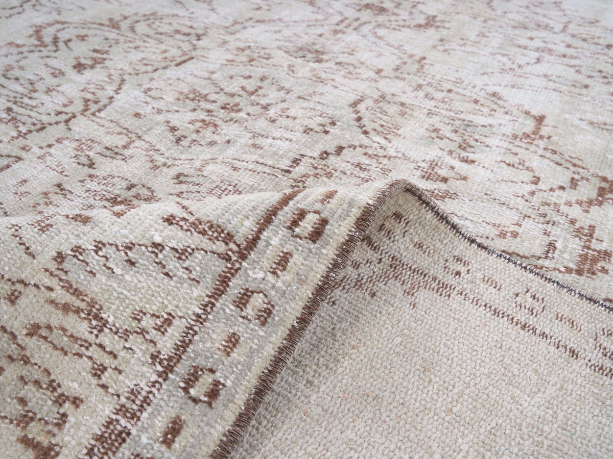 8582, Turkish Isparta Area Rug