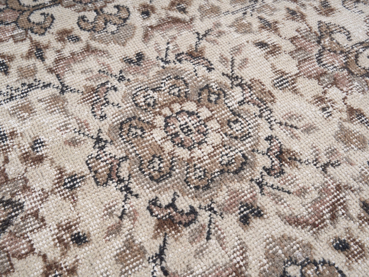 8643, Turkish Isparta Area Rug